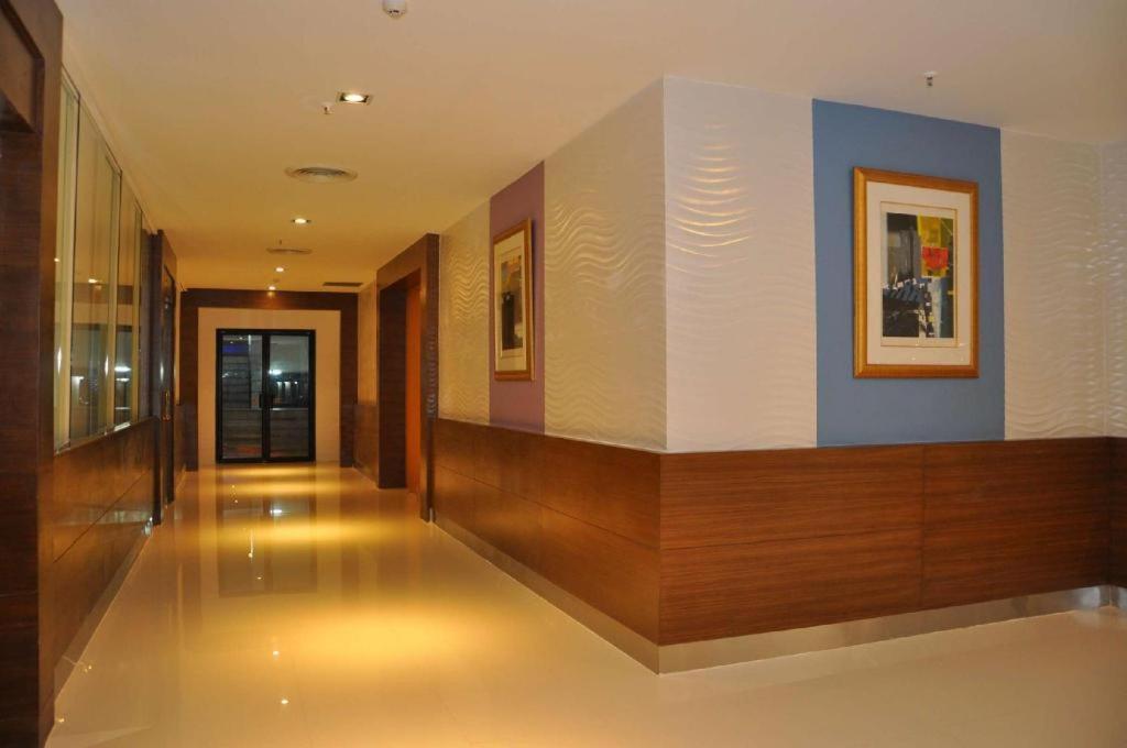 Iyarin@Tuk Chang Ratchayothin Hotel Banguecoque Exterior foto